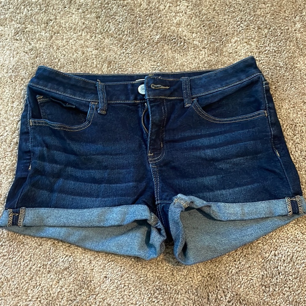 Dark wash shorts never worn